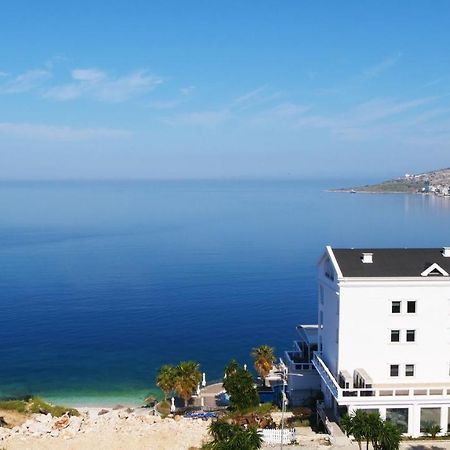 Beva Hotel Sarandë エクステリア 写真