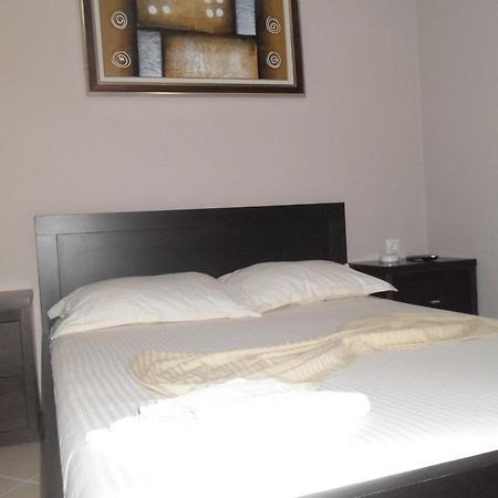 Beva Hotel Sarandë 部屋 写真