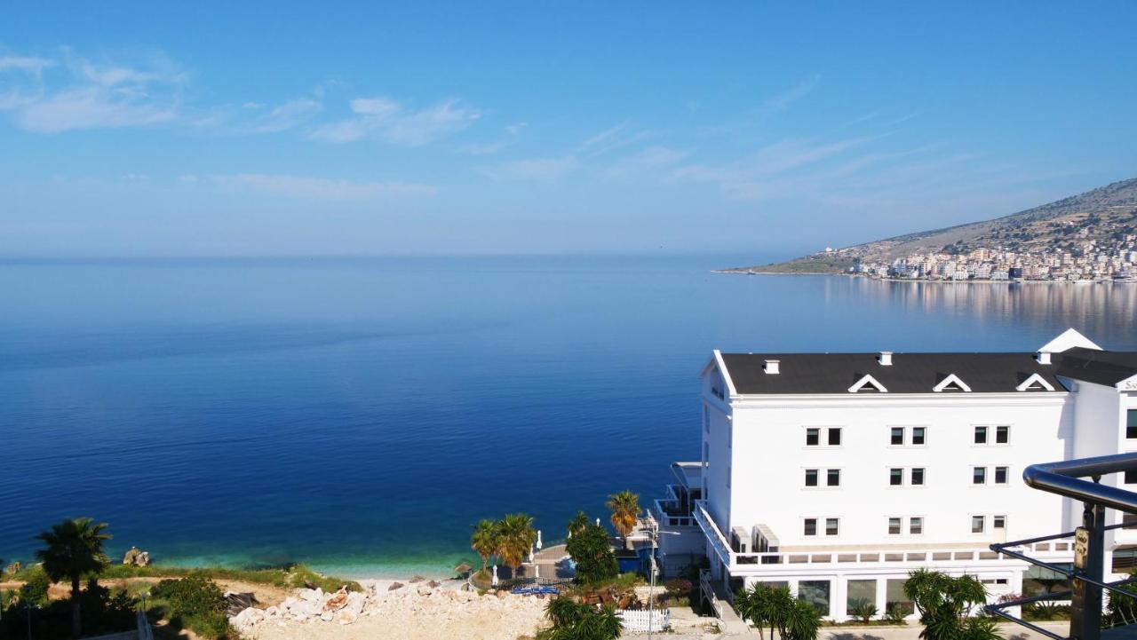 Beva Hotel Sarandë エクステリア 写真