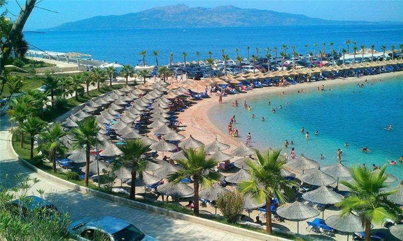 Beva Hotel Sarandë エクステリア 写真