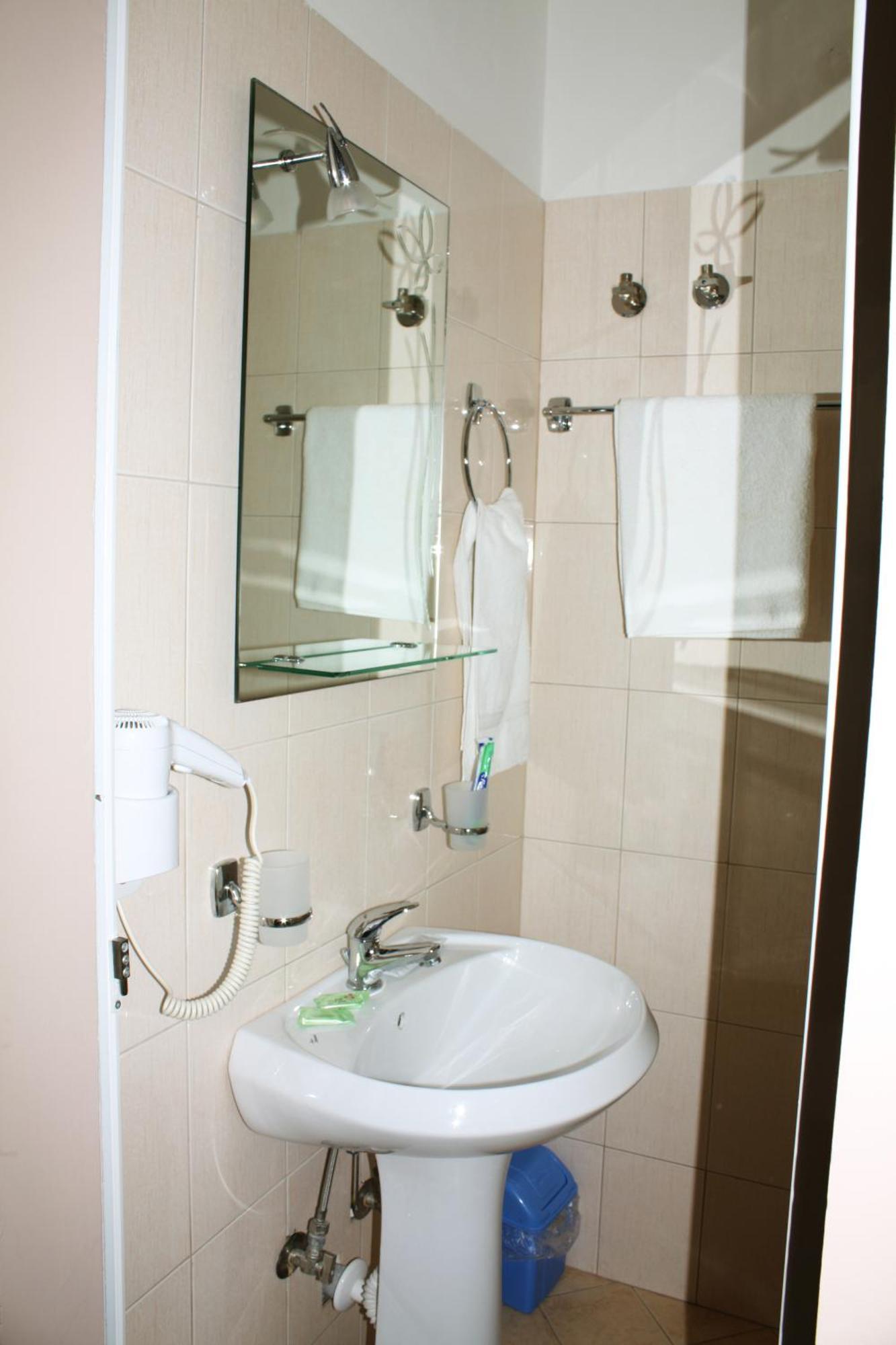 Beva Hotel Sarandë 部屋 写真