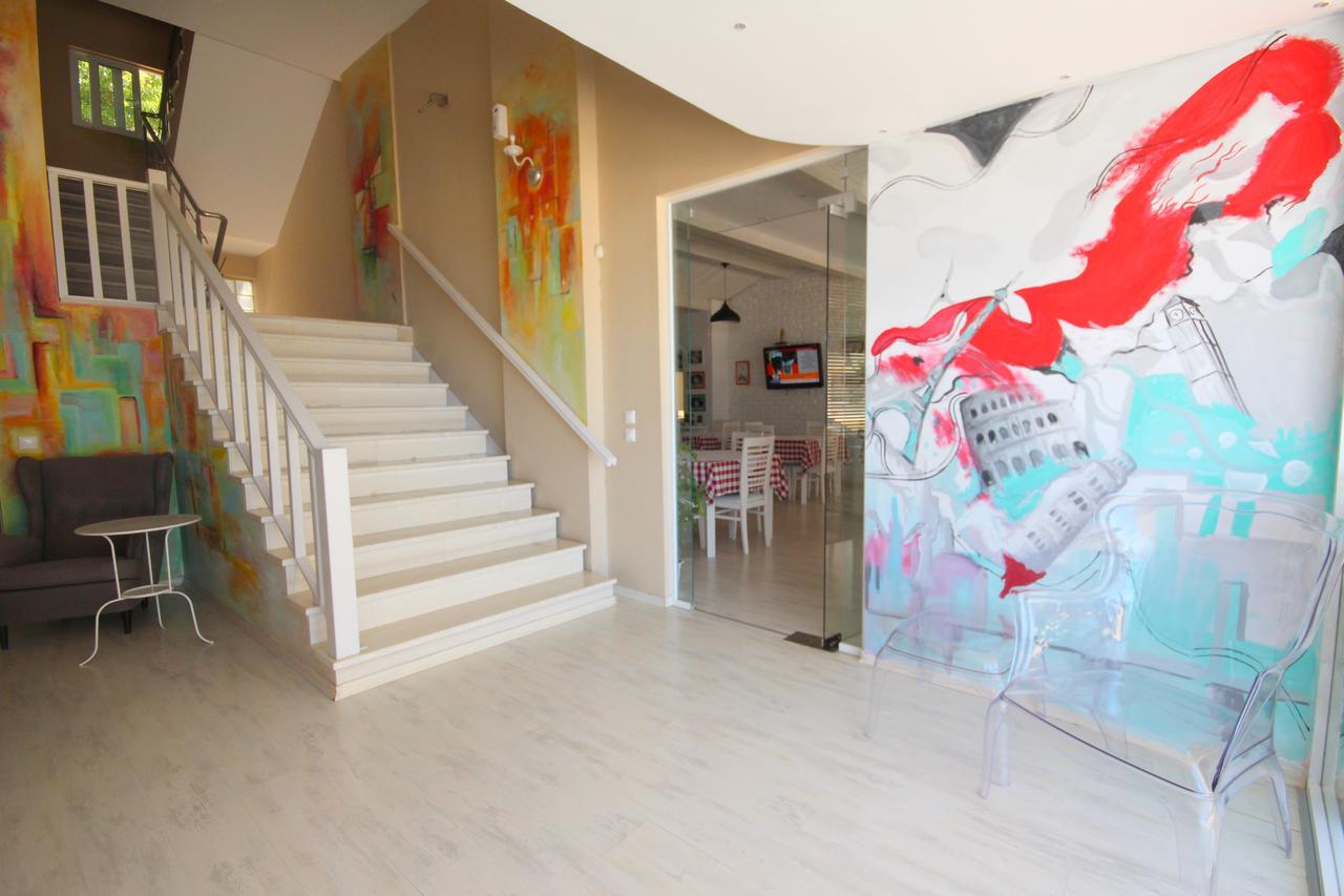 Beva Hotel Sarandë エクステリア 写真
